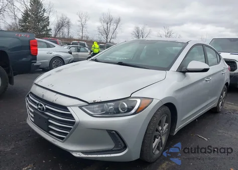 2017 Hyundai Elantra Se z USA, uszkodzony, nr VIN 5NPD84LF3HH041397